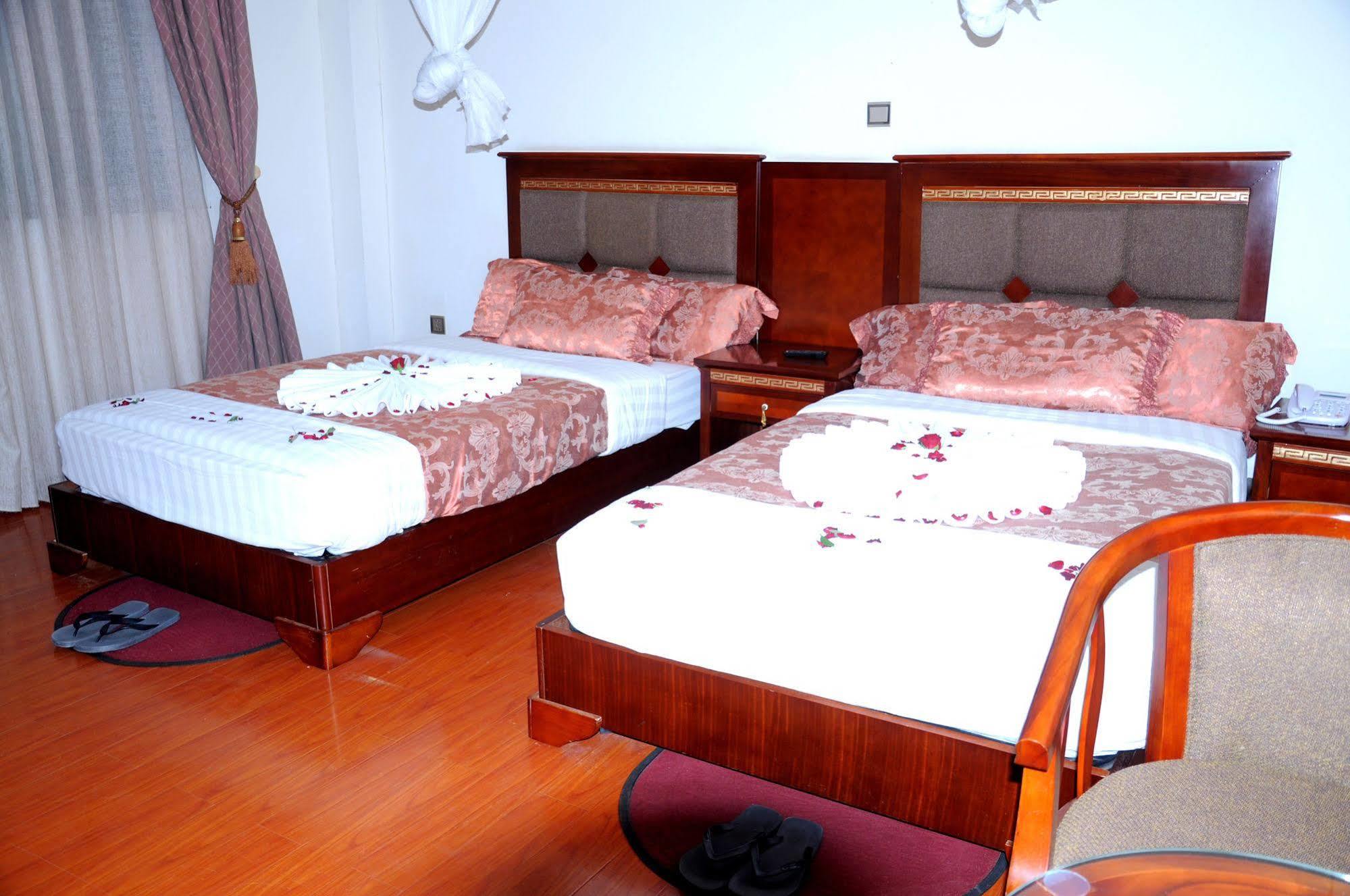 Addis Amba Hotel Bahir Dar Exterior photo